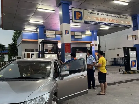 Hà Nội: Xử lý nghiêm hành vi cố ý găm hàng chờ tăng giá xăng dầu
