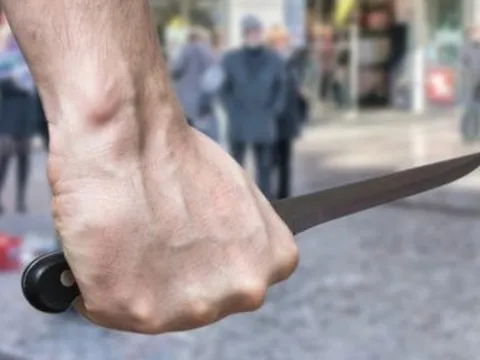 Đâm tử vong người trước quán ăn đêm ở Sa Pa vì mâu thuẫn