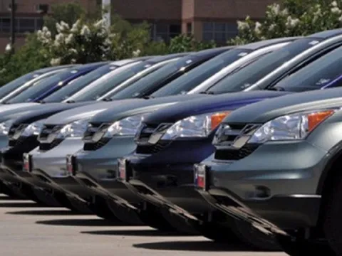 Tháo gỡ bất cập trong quản lý ô tô công