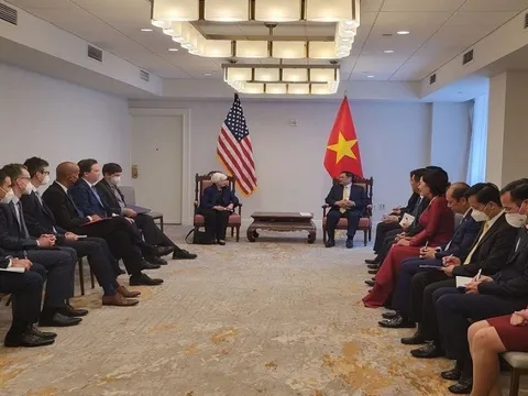 Thủ tướng mong muốn Mỹ chia sẻ kinh nghiệm phát triển thị trường chứng khoán, bất động sản