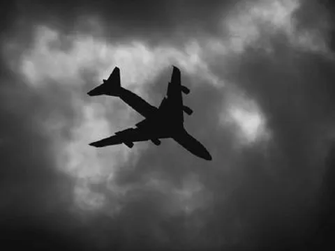 Máy bay phải tạm hoãn cất cánh vì pha nghịch dại của 9 hành khách