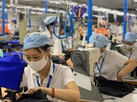 Công nhân nhận tiền hỗ trợ thuê nhà từ tuần này