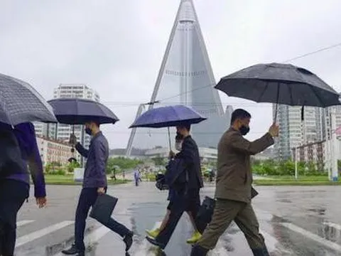 Triều Tiên công bố ca mắc Covid-19 đầu tiên