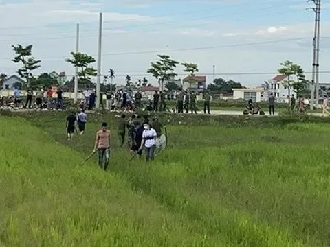 Thanh Hóa: Đối tượng đâm người, cố thủ dưới ruộng lúa có sổ tâm thần