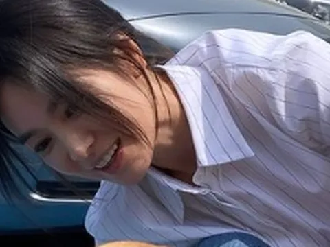 Song Hye Kyo khoe cận nhan sắc ở tuổi 40 sau một thời gian vắng bóng