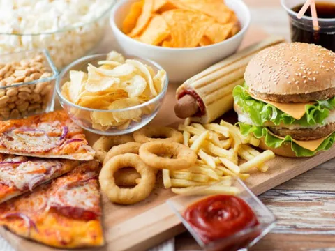 Muốn khỏe mạnh chớ dùng những thực phẩm này thường xuyên trong bữa trưa