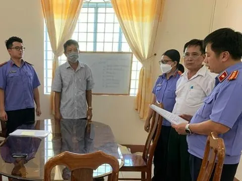 Bắt nguyên Chi cục trưởng thi hành án dân sự ở Cần Thơ