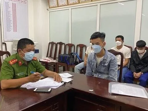 Huế: Phá đường dây đánh bạc qua mạng, bắt 9 đối tượng