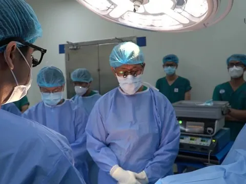 Tiễn biệt chàng sinh viên 19 tuổi hiến tạng cứu 4 người: "Xin cảm ơn em..."