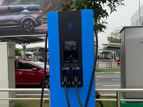 Trạm sạc xe điện siêu tốc của VinFast xuất hiện tại Việt Nam