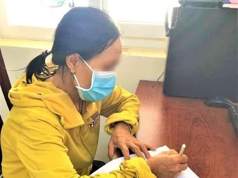 Người phụ nữ "thoát bẫy lừa đảo" vì chữ viết quá xấu