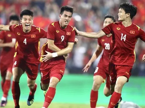 “Cháy” tour ra Hà Nội xem chung kết bóng đá nam SEA Games 31