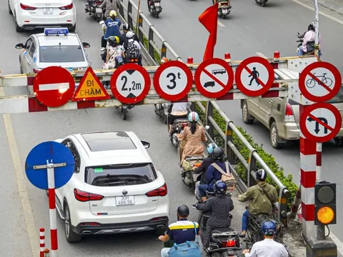 Hà Nội: Một thập kỷ hoàn thành 12 cây cầu vượt nhẹ trị giá hơn 3.000 tỷ đồng