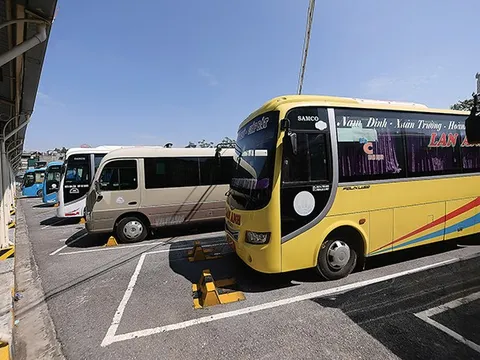 Lao đao với giá xăng dầu, doanh nghiệp vận tải tìm cách "lách khe cửa hẹp"