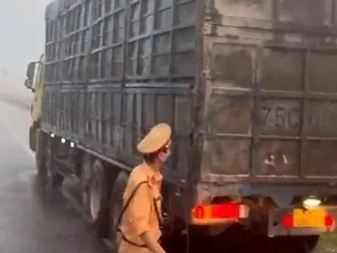 Phạt thêm 3 lỗi với tài xế vi phạm giao thông còn vu cáo bị CSGT đánh