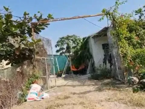 Bất thường đường dây nhập siêu xe biếu tặng: Hộ nghèo được tặng siêu xe