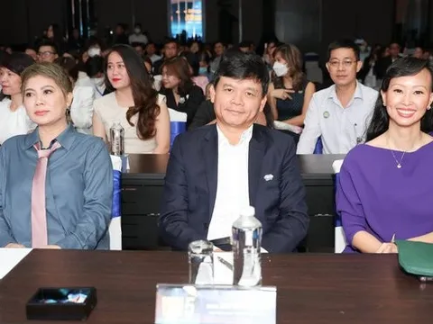 Shark Tank mùa 5 chưa chiếu, Shark Phú và Shark Liên đã ‘cà khịa’ nhau nảy lửa