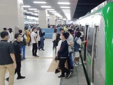 Gặp mưa lớn tàu Cát Linh - Hà Đông dừng đột ngột, Metro Hà Nội nói gì?