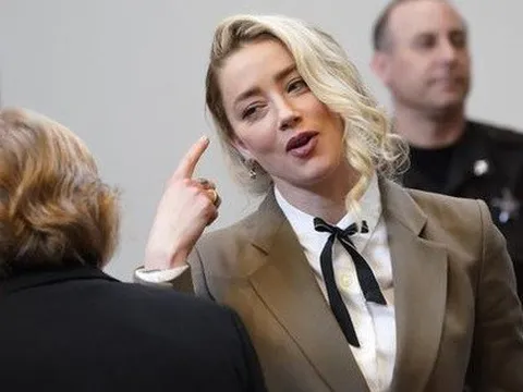 Amber Heard mất việc trị giá khoảng 50 triệu USD vì vụ kiện với Johnny Depp