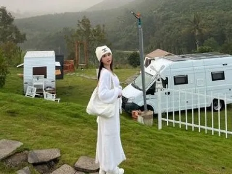 Giữa ồn ào “nổ” mua đất ở Bảo Lộc, Ngọc Trinh gửi lời cảm ơn tới người hâm mộ