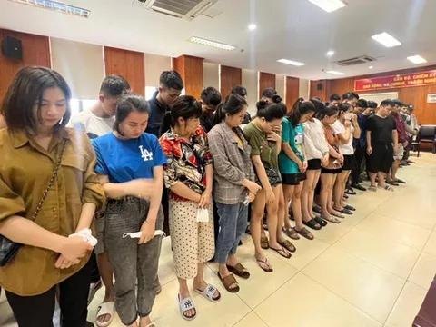 Gần 1 triệu tài khoản vay tiền qua app của đường dây tín dụng đen xuyên quốc gia