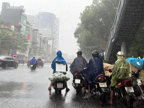 Miền Bắc đón mưa dông trở lại