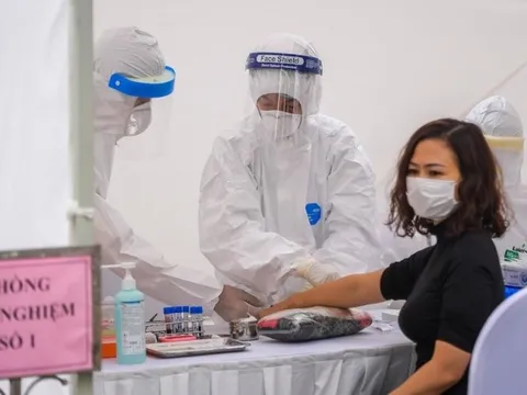 Tình trạng loạn giá tại các cơ sở khám chữa bệnh tư nhân rất phổ biến