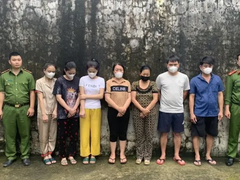 Nghệ An: Triệt phá đường dây đánh bạc hơn 10 tỷ đồng do "nữ quái" ở phố núi cầm đầu