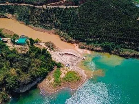 Lâm Đồng: Phạt 2 đối tượng chiếm đất hồ thủy điện 500 triệu đồng