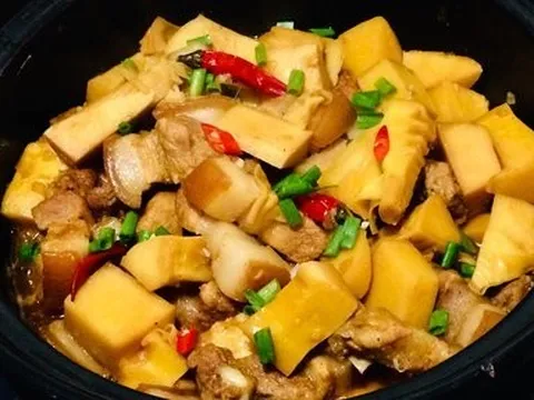 Bí quyết làm món thịt om măng cực ngon chuẩn nhà hàng