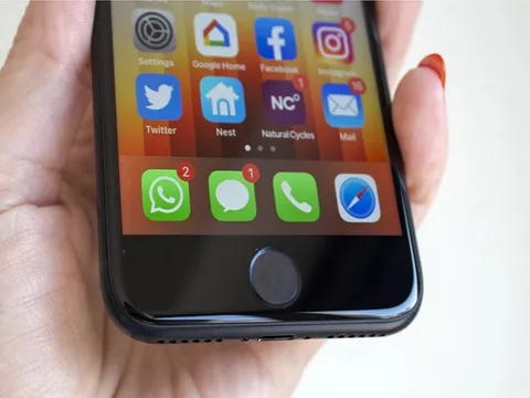 Apple đang thử nghiệm iPhone gập