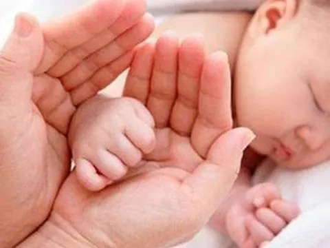 Từ ca tử vong do tay chân miệng: Sai lầm cần tránh trong điều trị, chăm sóc trẻ mắc bệnh