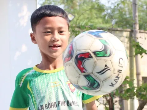 Cậu bé từng gây ấn tượng với David Beckham nhận "nhiệm vụ đặc biệt" tại SEA Games 31