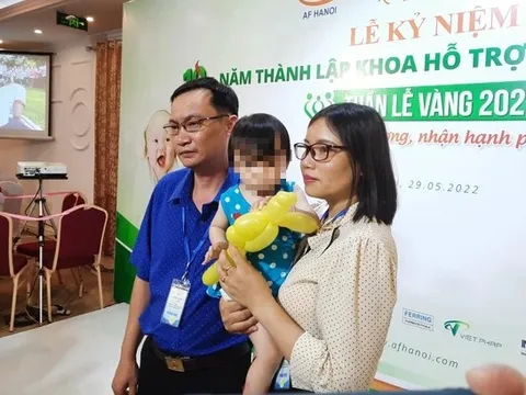 Cặp đôi hiếm muộn suốt 13 năm: Nghe lời cay nghiệt, chỉ biết nuốt nước mắt vào trong