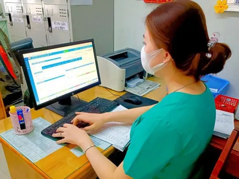 Ứng dụng công nghệ trong quản lý phòng khám tư nhân