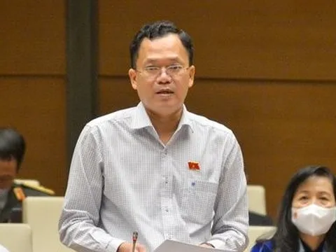 ĐBQH kiến nghị "sớm thương lượng tăng lương tối thiểu năm 2023"