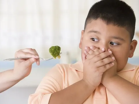 Mẹo hay giúp trẻ béo phì giảm cân hiệu quả, khoa học