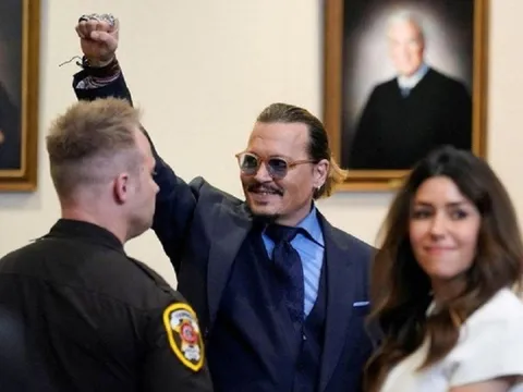 Johnny Depp thắng Amber Heard trong vụ kiện lịch sử, được nhận 15 triệu USD bồi thường