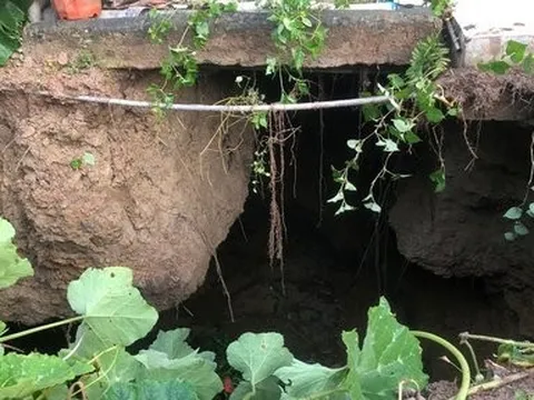 Xuất hiện hố tử thần: Hé lộ nguyên nhân ban đầu do tụt mạch nước ngầm