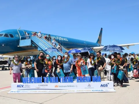 Khánh Hòa đón đoàn khách Singapore đầu tiên trở lại sau dịch Covid-19