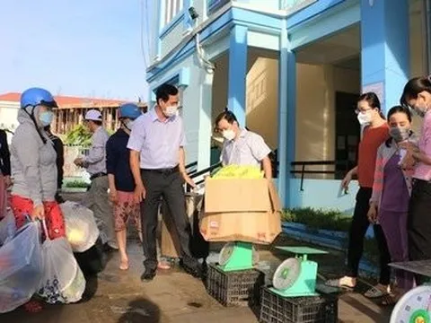 Bạc Liêu: 2kg rác thải nhựa đổi thành 5kg gạo