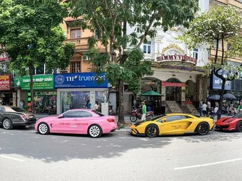 Dàn siêu xe gần 400 tỷ đồng đã đến Hà Nội, Koenigsegg Regera và McLaren Senna nằm trùm bạt chờ tỏa sáng