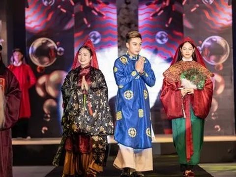 NTK Lê Trần Đắc Ngọc: "Chúng tôi diễn thời trang để quảng bá du lịch"