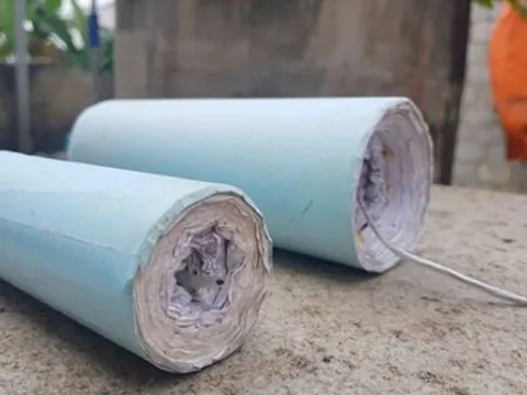 Pháo tự chế phát nổ, thiếu niên 14 tuổi bị nát bàn tay