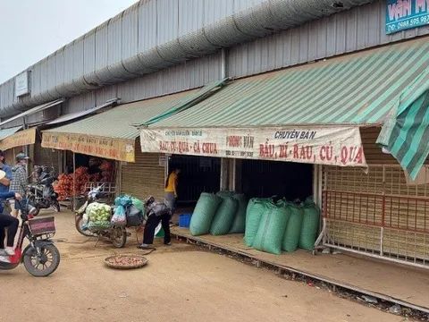 Điều tra vụ đâm tử vong chủ cửa hàng rau ở chợ đầu mối lớn nhất Thanh Hóa