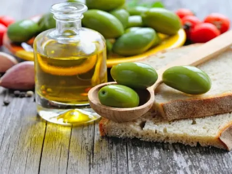 Tiết lộ các loại thực phẩm những người sống thọ trên thế giới ăn hàng ngày