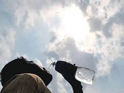 5 bệnh có thể trầm trọng hơn với nắng nóng mùa hè, phòng ngừa thế nào?