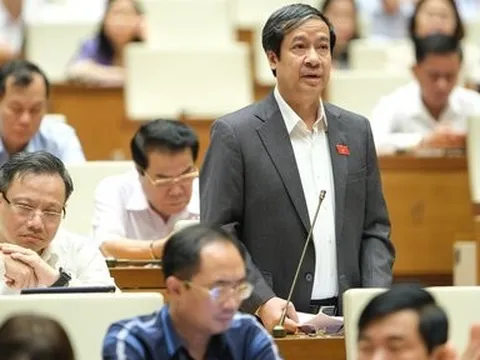 Bộ trưởng GD&ĐT: Biên soạn thông tư mới về quy cách, quy chuẩn SGK