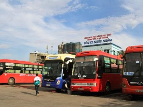 Doanh nghiệp vận tải lao đao giữa “bão giá” xăng, dầu