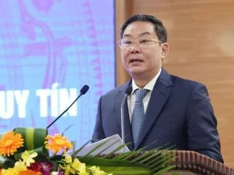Ông Lê Hồng Sơn điều hành UBND Thành phố Hà Nội